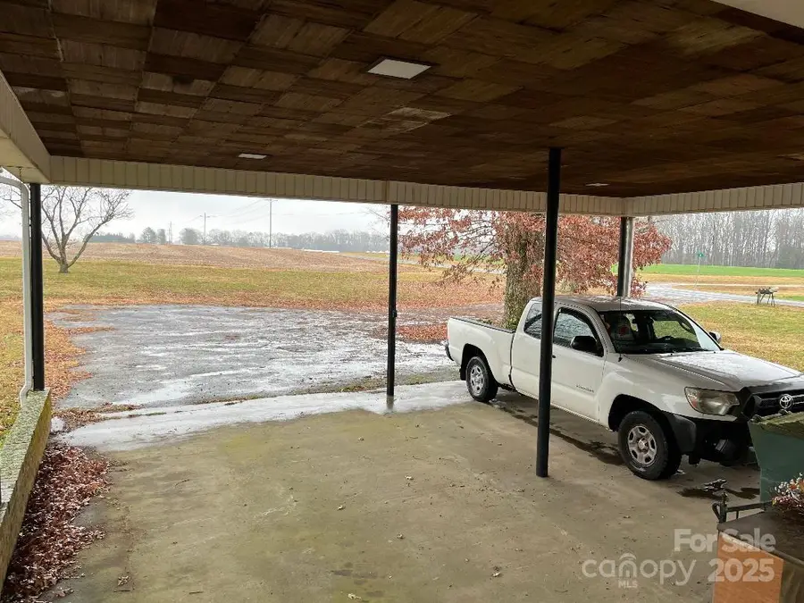 526 W Houstonville Road W #2, Hamptonville, NC 27020 - Image #3