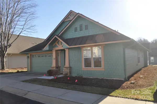 51 Barn Owl Way, Hendersonville, NC 28792