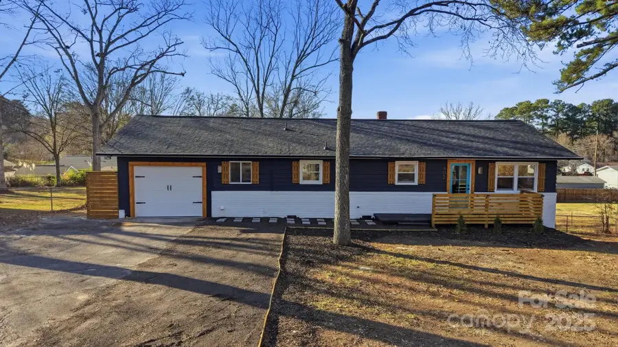 402 Villa Street, Kannapolis, NC 28083 - Image #2