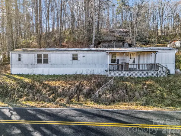 9 Blue Grass Circle, Rosman, NC 28772
