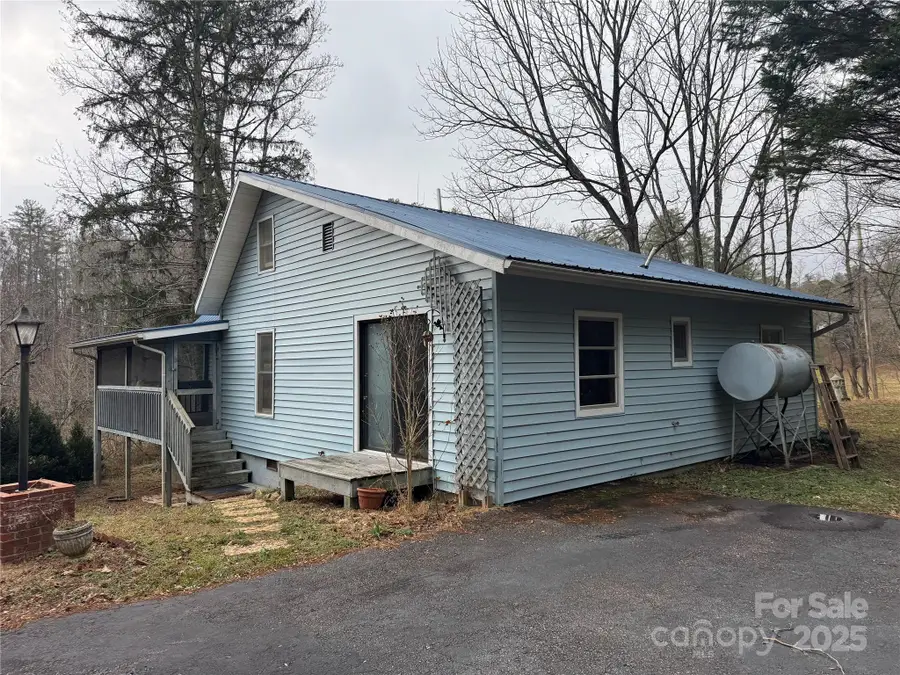 201 Tinsley Road, Brevard, NC 28712 - Image #2