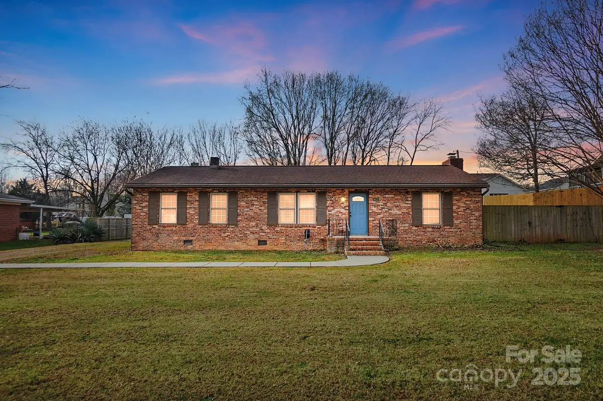 4417 Oak Drive, Charlotte, NC 28269 - Image #1