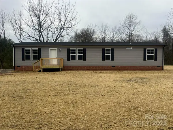 978 Pinnacle Church Road, Nebo, NC 28761