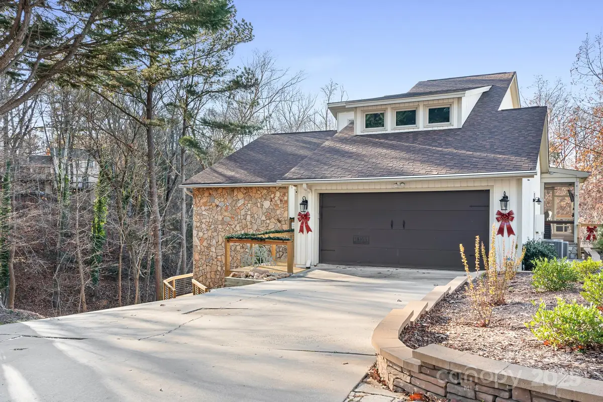 9044 Spanish Wells Court, Tega Cay, SC 29708 - Image #1