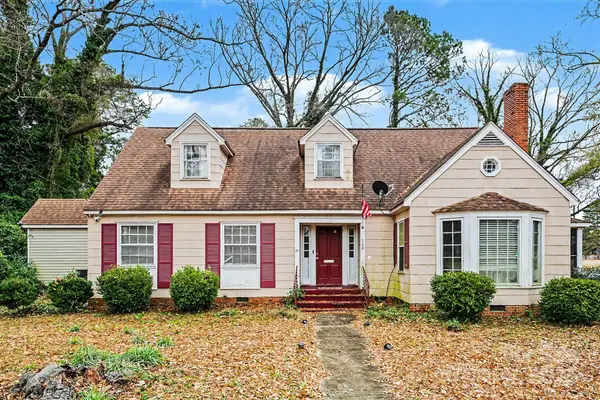 109 S Austin Street, Maxton, NC 28364