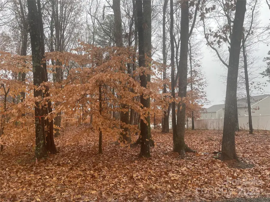 8225 Teeter Drive, Charlotte, NC 28215 - Image #2