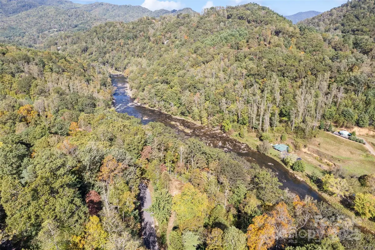 16 Harleys Cove, Waynesville, NC 28785 - Image #1