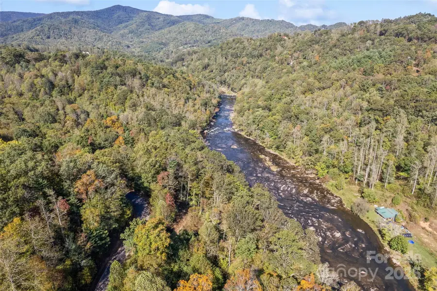 16 Harleys Cove, Waynesville, NC 28785 - Image #2