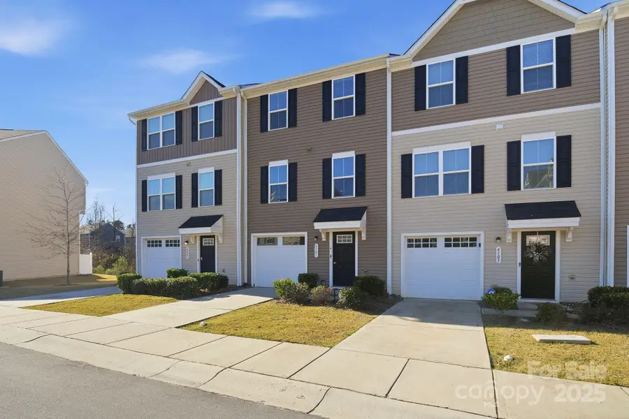 6101 Cutwater Circle, Charlotte, NC 28269 - Image #2