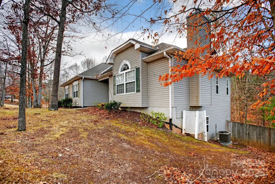 2 Strawberry Lane, Weaverville, NC 28787 - Image #3