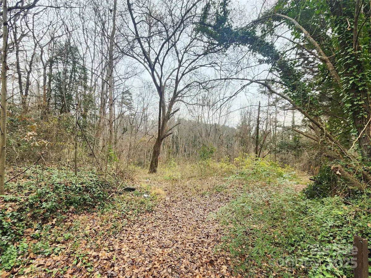 0000 4th Street Sw, Hickory, NC 28602 - Image #1