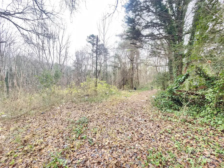 0000 4th Street Sw, Hickory, NC 28602 - Image #2