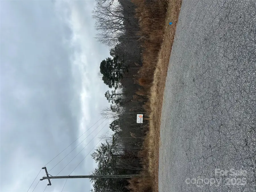 4863 33rd Street Court Ne, Hickory, NC 28601 - Image #2