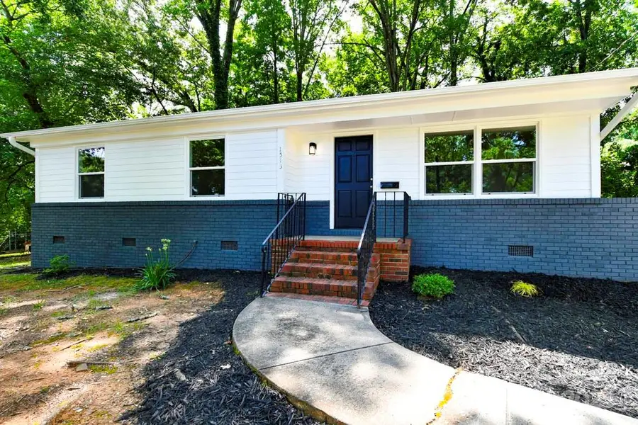 1513 Greenview Place, Charlotte, NC 28208 - Image #3