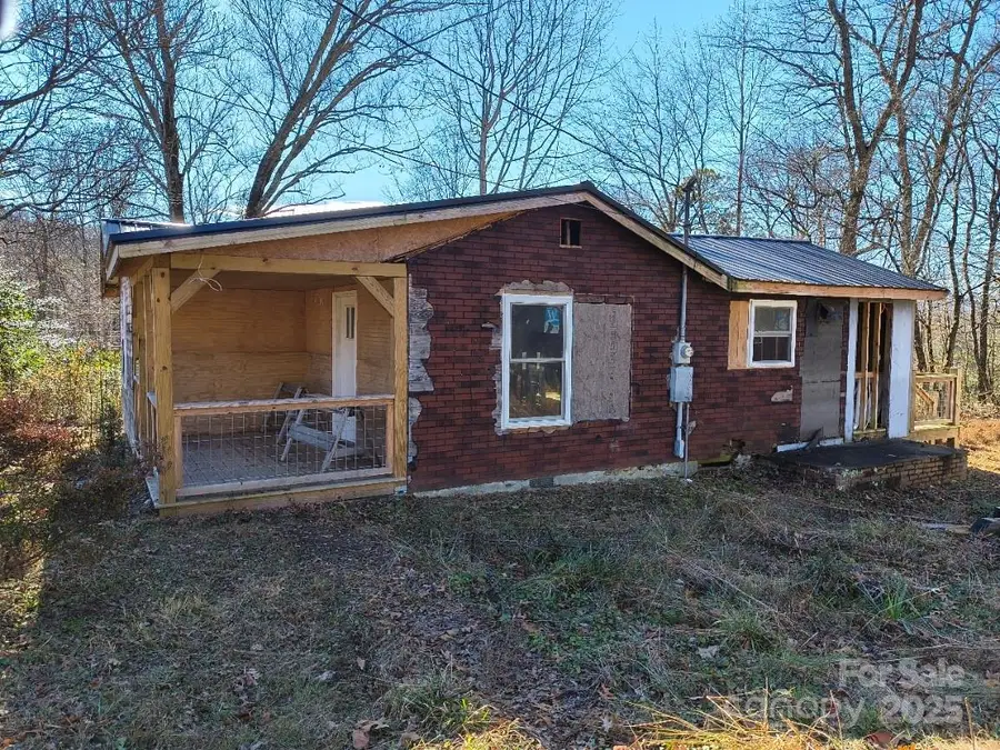 28 Pearl Street, Black Mountain, NC 28711 - Image #2