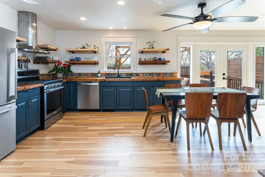 10 Lance Lane, Asheville, NC 28806 - #3