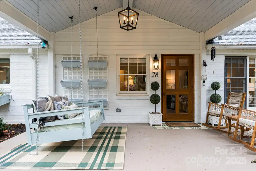 28 Ridgefield Place, Asheville, NC 28803 - Image #3