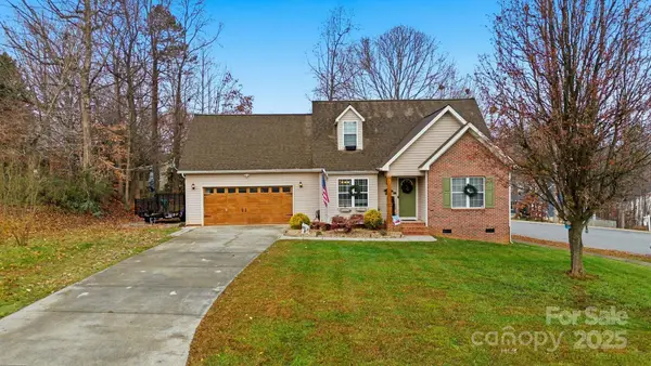 122 Valley Glen Drive, Troutman, NC 28166