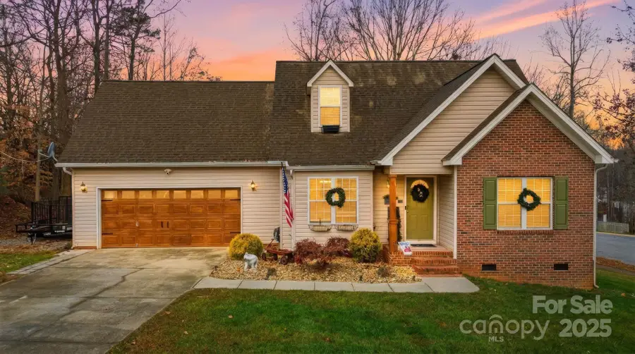 122 Valley Glen Drive, Troutman, NC 28166 - Image #3