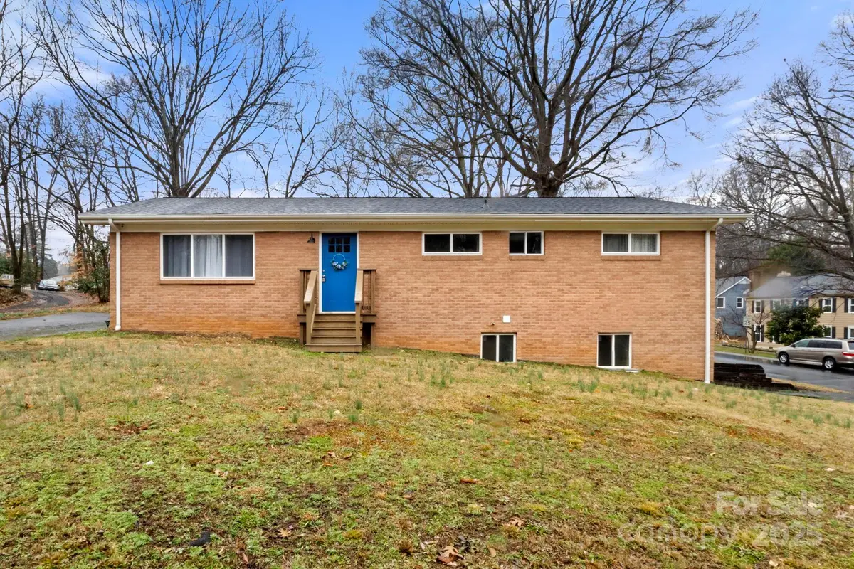 7047 Cheyenne Drive, Charlotte, NC 28262 - Image #1