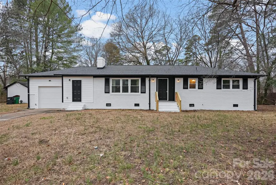 824 Kentberry Drive, Charlotte, NC 28214 - Image #2
