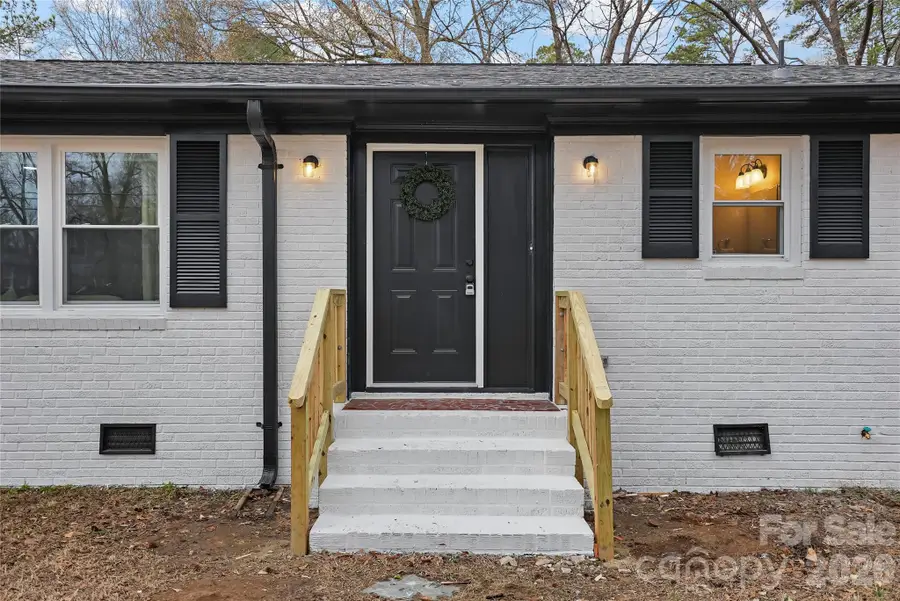 824 Kentberry Drive, Charlotte, NC 28214 - Image #3