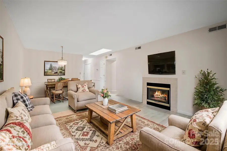 2604 Vineyard Boulevard, Asheville, NC 28805 - Image #3