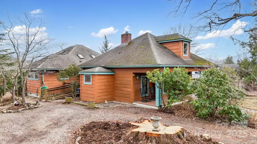 104 Enthoffer Street, Black Mountain, NC 28711 - Image #3