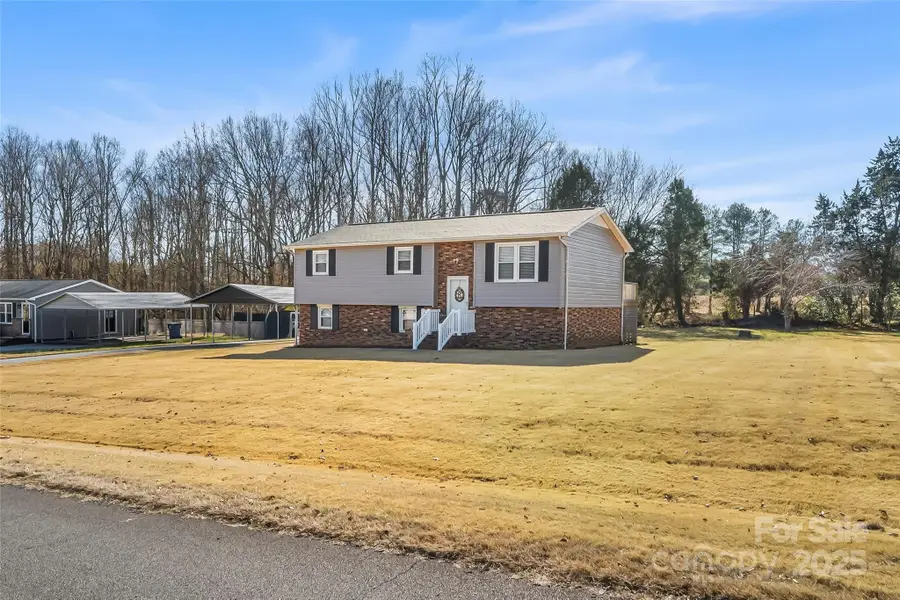 3261 Tolley Street, Claremont, NC 28610 - Image #3