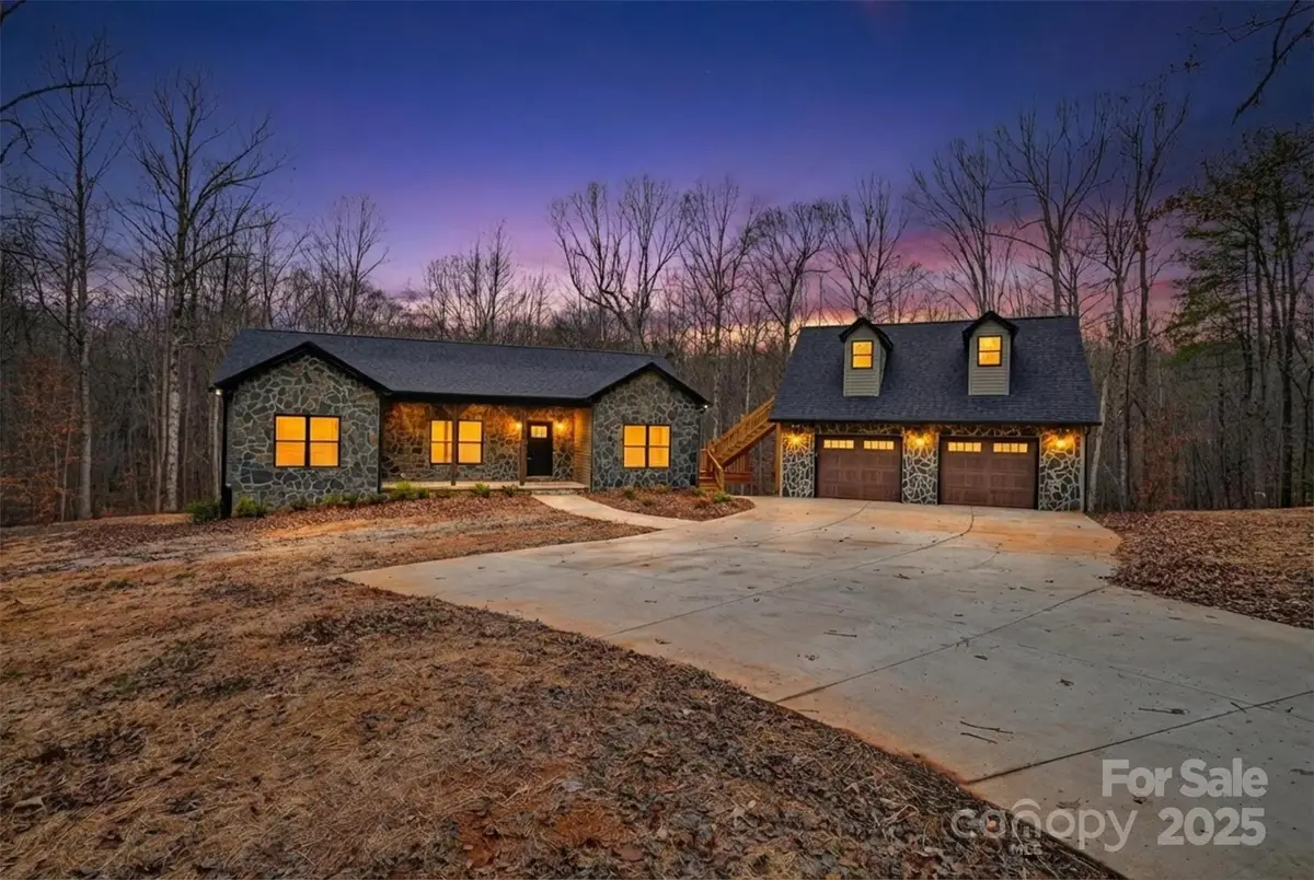 163 Forest Creek Drive, Statesville, NC 28625 - Image #1