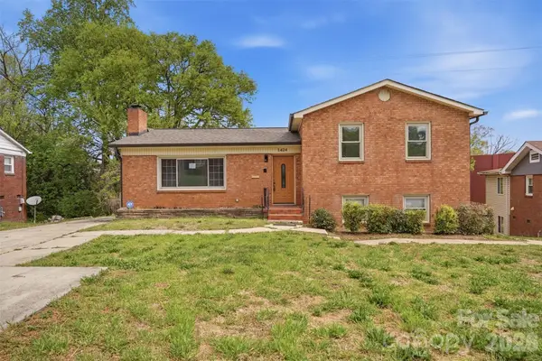 1424 Dean Street, Charlotte, NC 28216