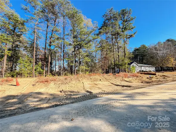 17307 Green Hill Road, Charlotte, NC 28278
