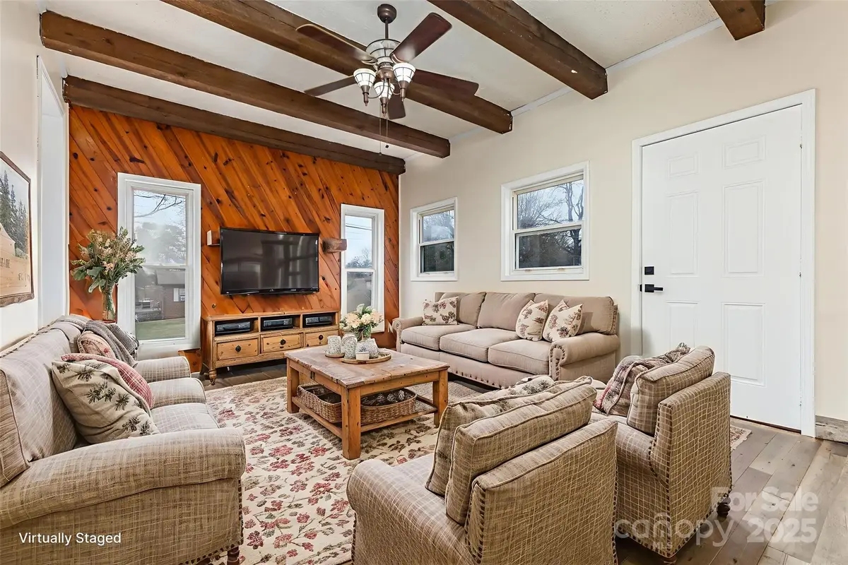 3259 10th Avenue Ne, Conover, NC 28613 - Image #1