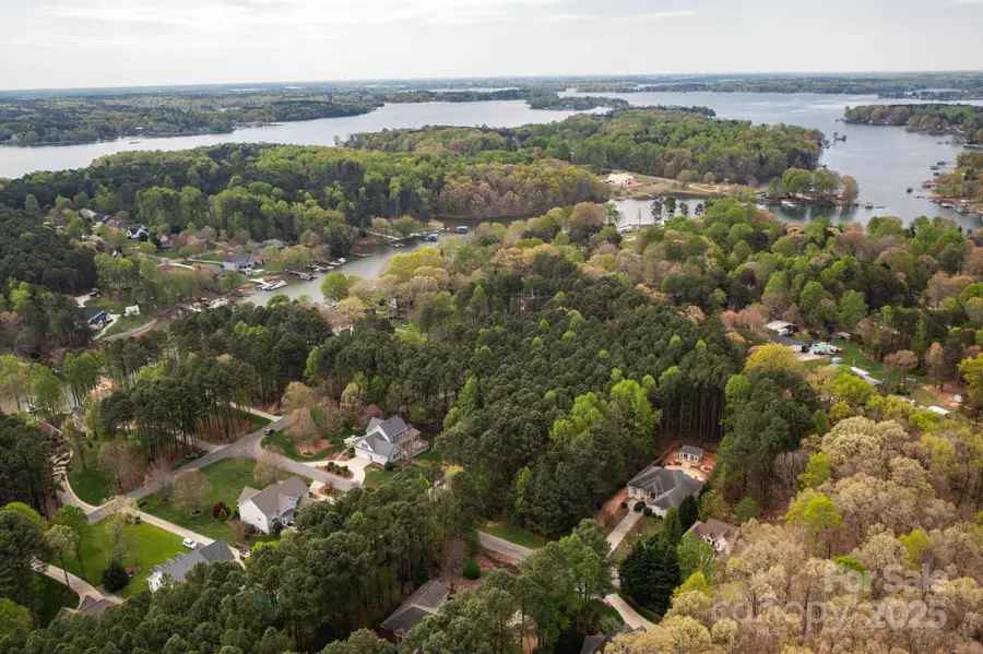 8487 Mayflower Court, Terrell, NC 94043 - Image #3