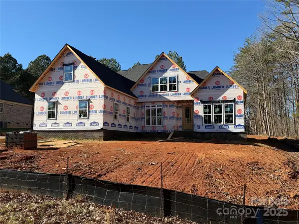 6051 Tipperary Drive, Denver, NC 28037