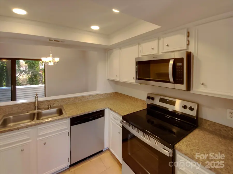 7825 Renaissance Court #A, Charlotte, NC 28226 - Image #2