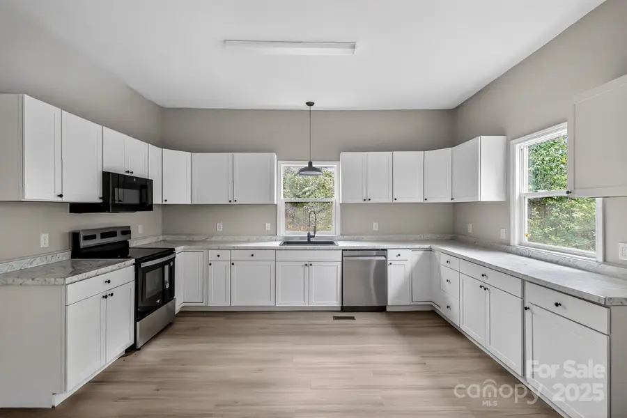 304 King Street, Bennettsville, SC 29512 - Image #2