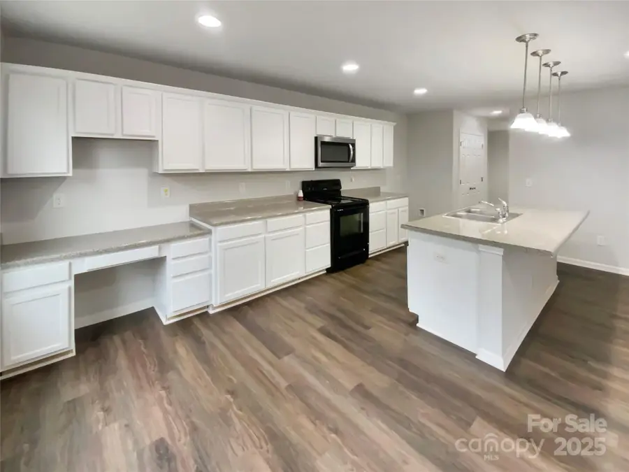 6407 Brumit Lane, Charlotte, NC 28269 - Image #2