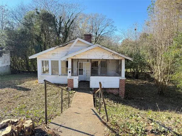 220 Te White Sr Drive, Albemarle, NC 28001