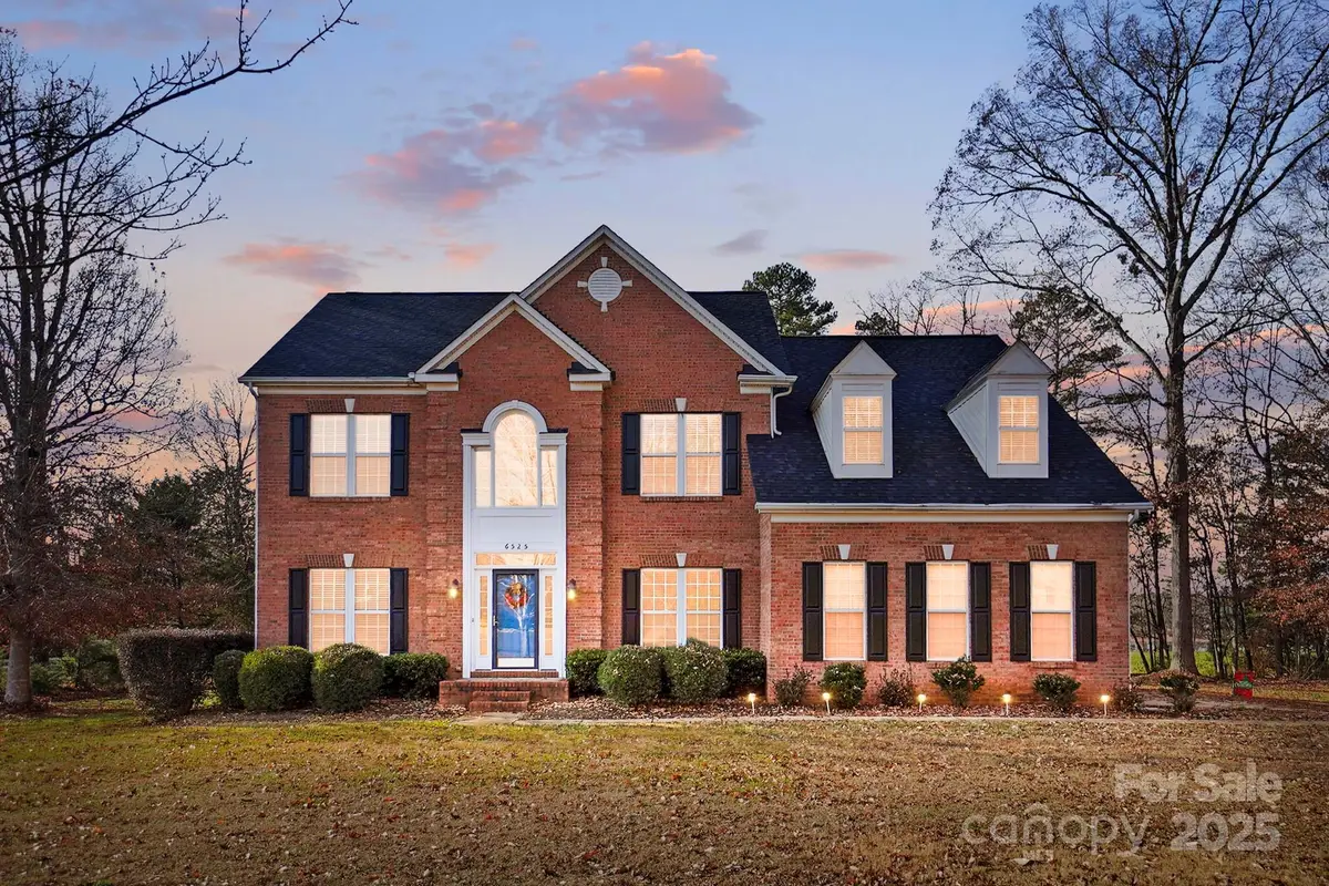 6525 Heath Glen Drive, Mint Hill, NC 28227 - Image #1