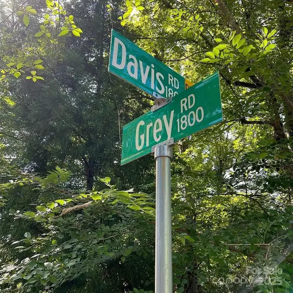 1925 Davis Road, Davidson, NC 28036