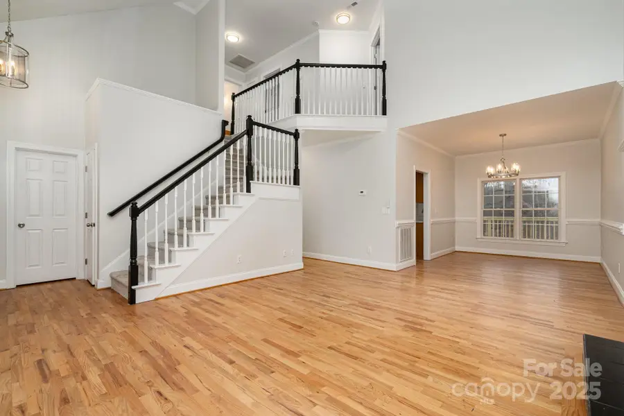 2615 Rolling Ridge Drive, Hickory, NC 28602 - Image #3