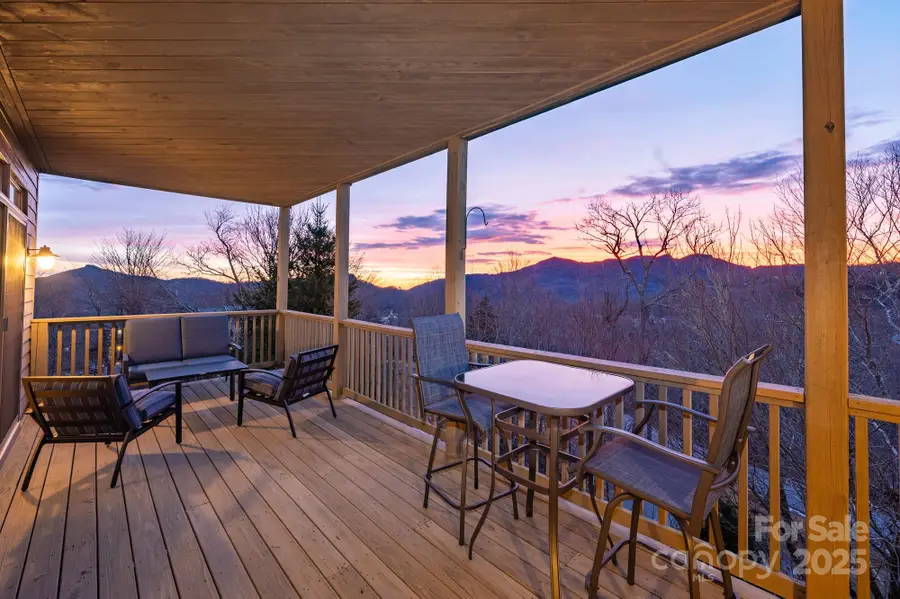 120 Pleasant View Boulevard, Sugar Mountain, NC 28604 - Image #3