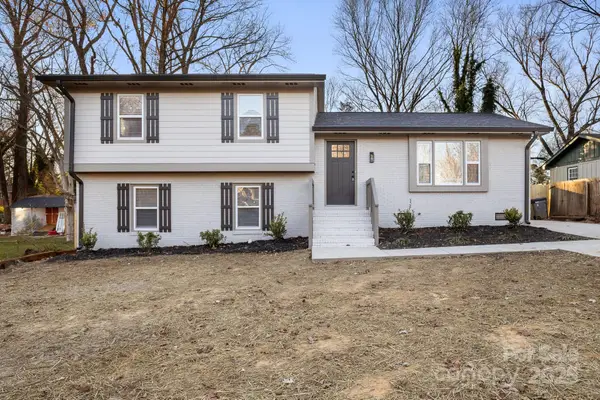 6133 Eagle Peak Drive, Charlotte, NC 28214