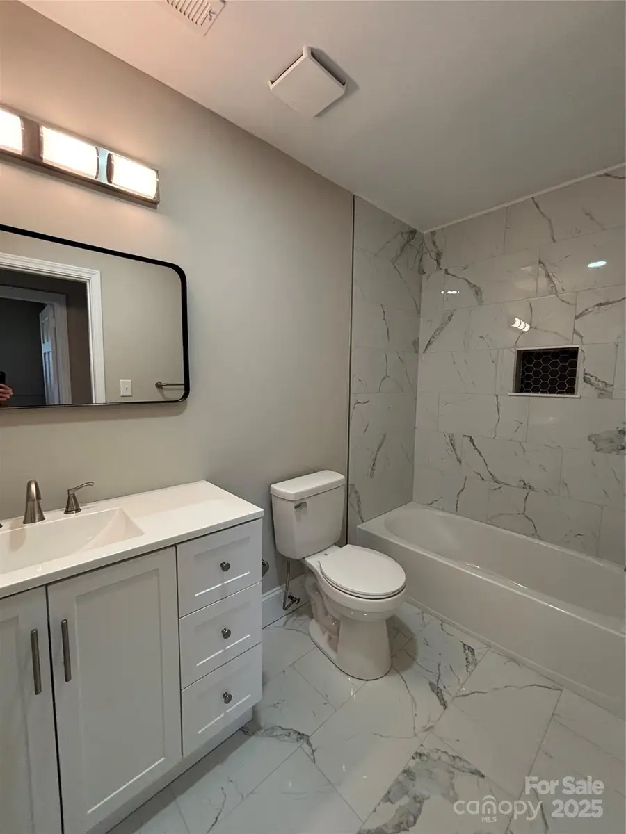 2025 Birchcrest Drive, Charlotte, NC 28205 - Image #2