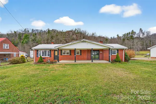 12231 N 226 Highway, Bakersville, NC 28705