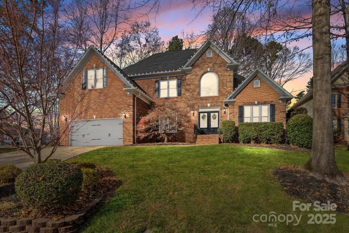 12213 Farnborough Road, Huntersville, NC 28078 - Image #1