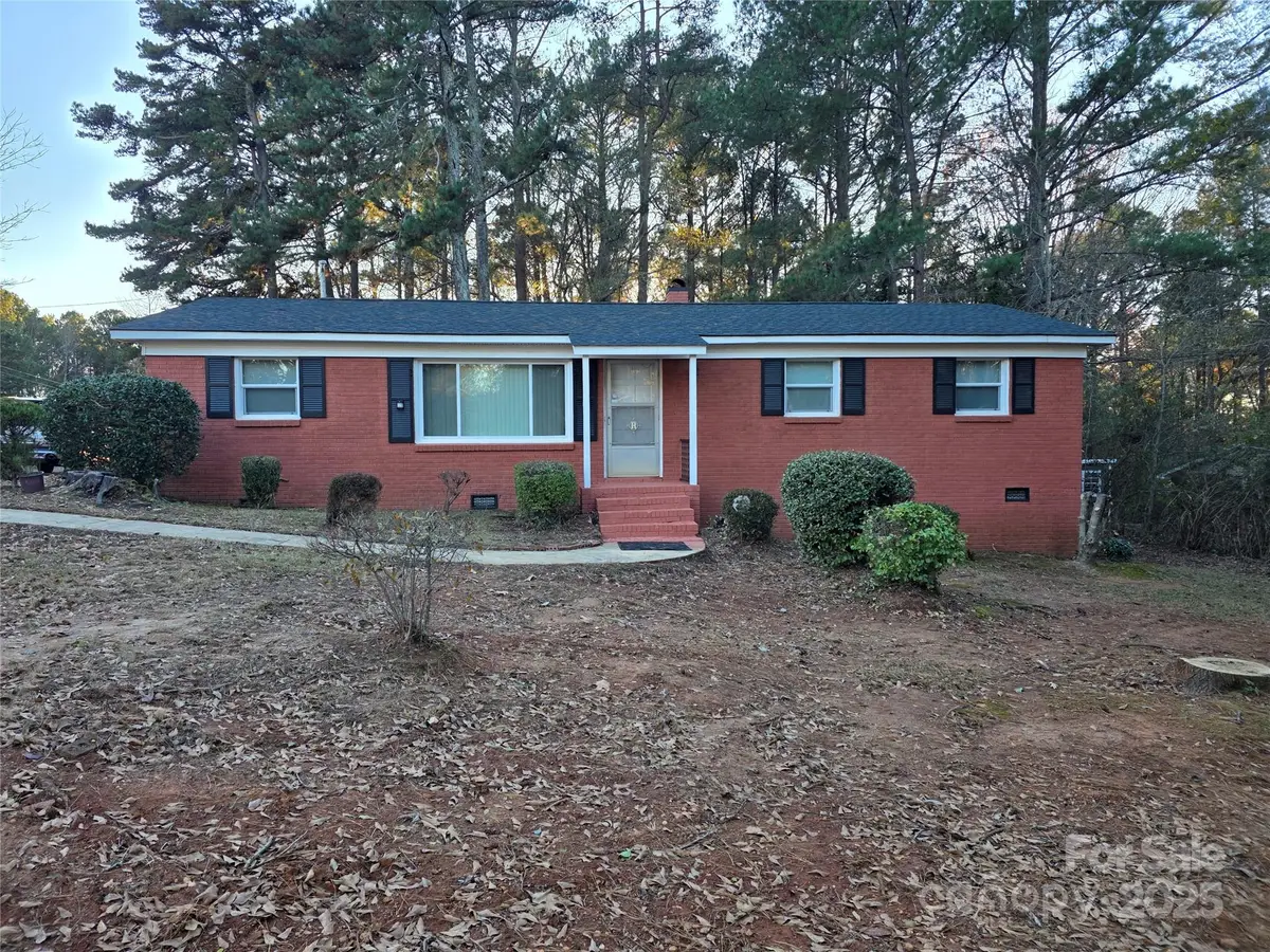 38 Morningside Lane, Wadesboro, NC 28170 - Image #1