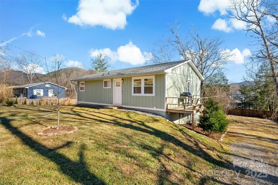 29 Alexander Street, Black Mountain, NC 28711 - Image #2
