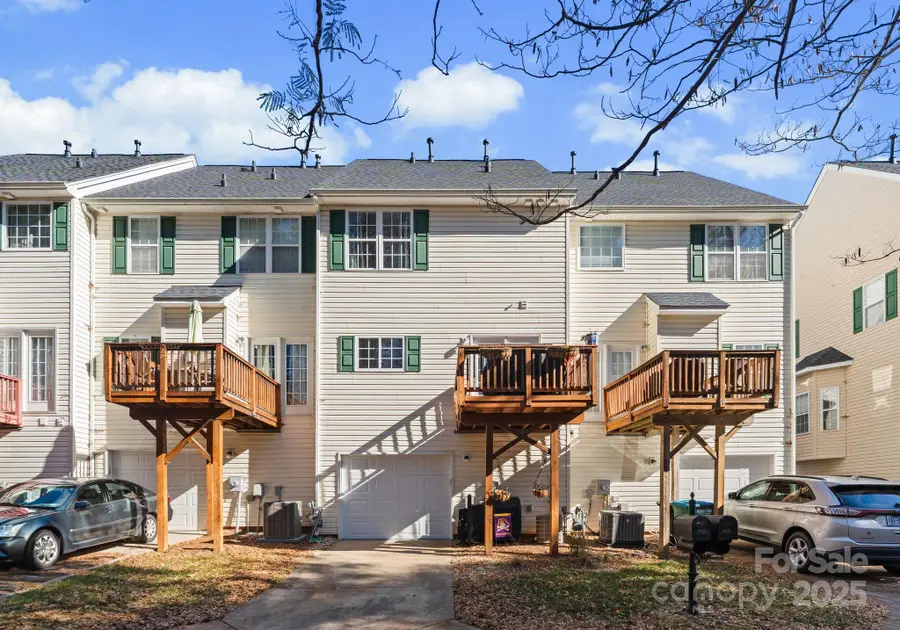 9930 Treeside Lane, Matthews, NC 28105 - Image #2